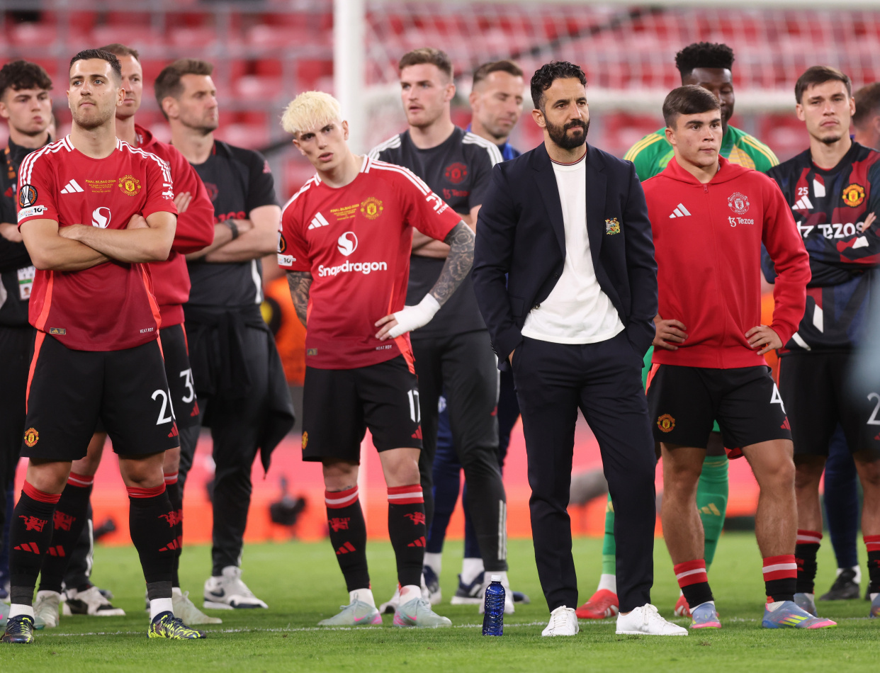 包含瓦伦西亚险胜曼联，托雷斯三分雨点燃全场的词条