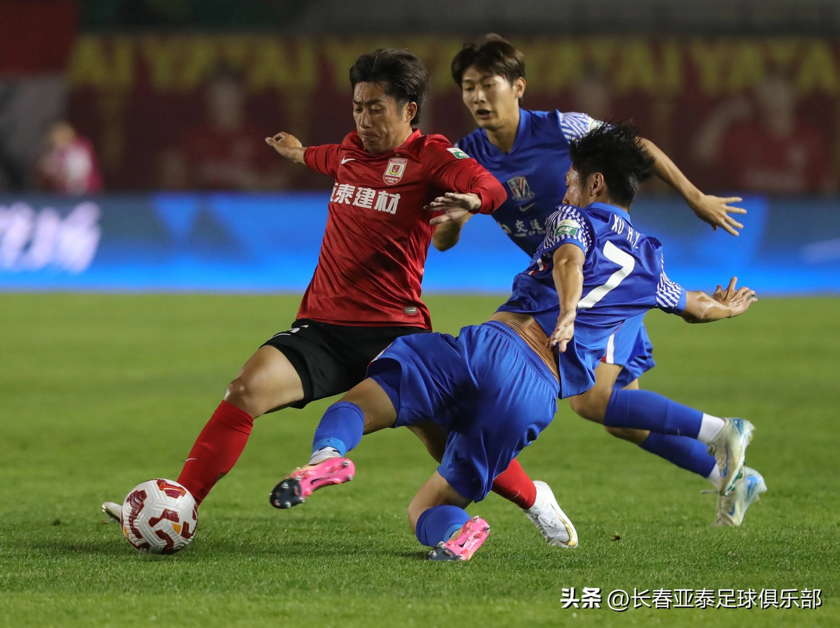 DBGame-包含亚洲俱乐部赛事战局紧张，胜负难定的词条